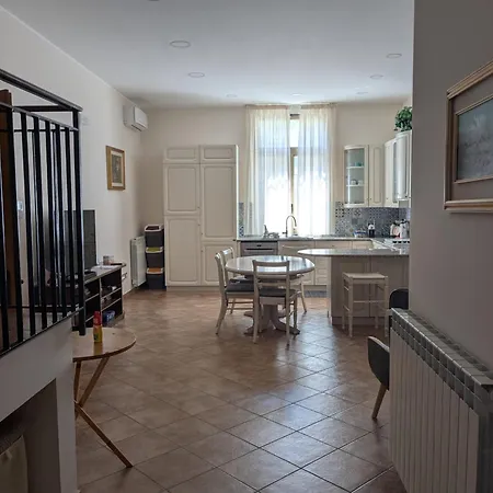 Lemon Tree * La Rocca